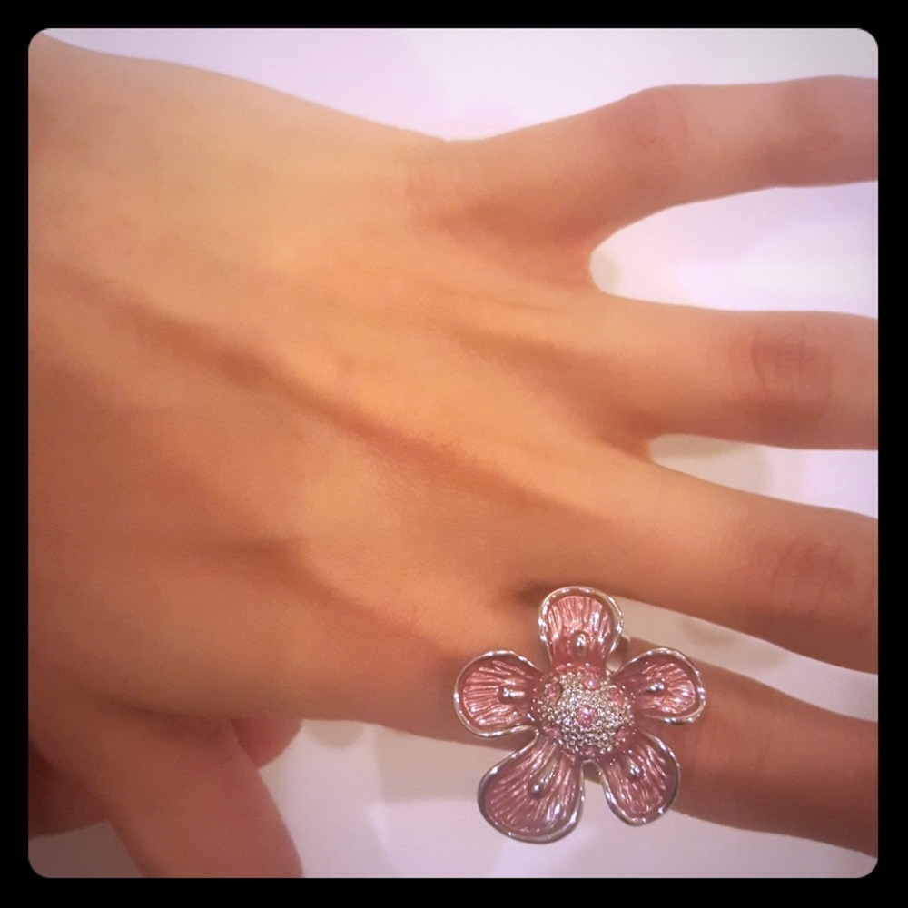 Pink flower ring